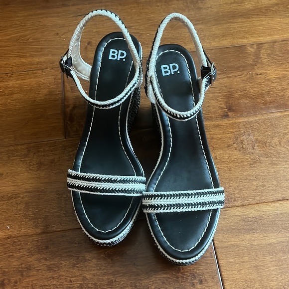 BP Black And Off White Open Toe Espadrille Wedges - Picture 5 of 12